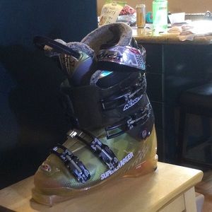 Nordica Supercharger ski boots—-SZ 26.5